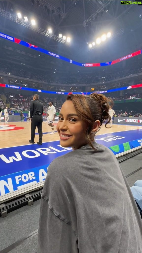 Yassi Pressman Instagram - The world’s best competition #FIBAWC is in our HOME ~ the PHILIPPINES 🇵🇭 ahhhhhh. kilig. tapos HIGHLIGHT pa syempre was when GILAS won!!! had so much fun seeing all the games & I’m still so excited to be watching more of them! #FIBAWC #fiba who else is??? 🙌🏻 Philippines