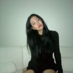 Yeri Instagram - 사샤 언니와의 추억 하나 on youtube ★♥••🤍🛼