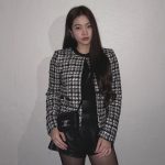 Yeri Instagram - 청담국제고등학교를 사랑해주신 모든 여러분들 감사합니다 열심히 준비한 작품이 너무 큰 사랑을 받아서 요즘 저희 팀 모두가 정말 행복합니다 제나를 만나서 많은 것을 배울 수 있었어요 부디… 저희를 잊지 말고 계속 궁금해하고 찾아주세요…🖤🔎💰🪬🔪 감사드립니다 ! #청담국제고등학교