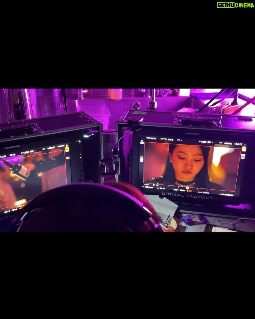 Yeri Instagram - 오늘 재밌는 씬 완전 많이 나오는 날 ep 7.8 ❤️‍🩹