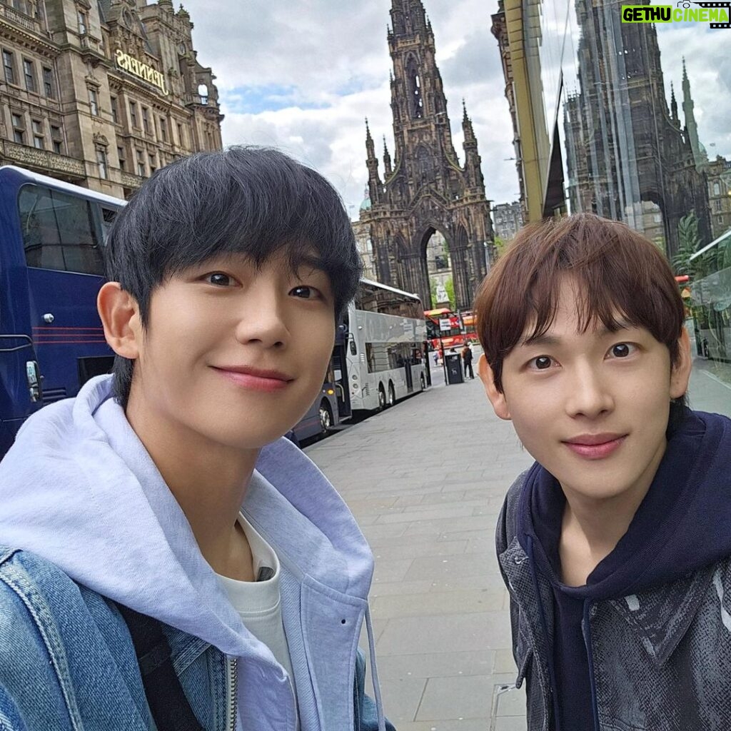 Yim Si-wan Instagram - scotland 또 가자 또 가자 또 가자~ @holyhaein