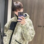 Yong Jun-hyung Instagram - 거울모음zip
