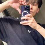 Yong Jun-hyung Instagram - 거울모음zip