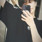 Yong Jun-hyung Instagram - 거울모음zip