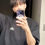 Yong Jun-hyung Instagram - 거울모음zip