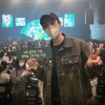 Yoo In-soo Instagram - 외운 적 없는 가사를 다 따라 부르고 있었다..! 앞으로도 제 감성을 책임 줘 주세요!!✨ #2am #임슬옹 #죽어도못보내