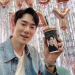 Yoo Yeon-seok Instagram - 올해도 이렇게 정성스럽게 생일축하해준 우리팬들 너무 고마워요❤️ 저도 팬미팅, 작품 다 잘 준비해서 좋은 시간 선물할 수 있도록 할게요!! 🎂🥳