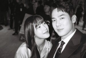 Yoo Yeon-seok Instagram - 우리 영포점 식구들📸