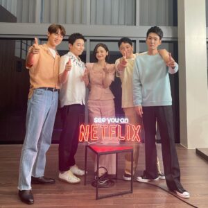 Yoo Yeon-seok Instagram - 드디어 오늘은 슬요일! 오늘 밤 9시! 슬기로운의사생활 시즌2 1회가 첫방송됩니다. 오래기다리셨죠? 저도 슬요일 많이 기다렸습니다! 많은 시청 바랍니다!❤️ #슬기로운의사생활시즌2