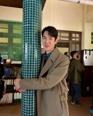 Yoo Yeon-seok Instagram - #낭만닥터김사부3 본방사수!