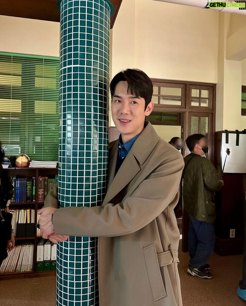 Yoo Yeon-seok Instagram - #낭만닥터김사부3 본방사수!