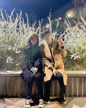 Yoo Yeon-seok Instagram - #윈터가든 #겨울정원 #봄에핀겨울정원ㅋㅋㅋ #슬기로운의사생활시즌2 💓