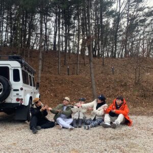 Yoo Yeon-seok Instagram - 드디어 오늘은 슬요일! 오늘 밤 9시! 슬기로운의사생활 시즌2 1회가 첫방송됩니다. 오래기다리셨죠? 저도 슬요일 많이 기다렸습니다! 많은 시청 바랍니다!❤️ #슬기로운의사생활시즌2