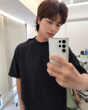 Yook Sung-jae Thumbnail - 557.5K Likes - Top Liked Instagram Posts and Photos