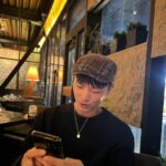 Yook Sung-jae Instagram - 수능시험 잘봤어요? 공부하느라 시험치느라 수고했어요😊 행복한 하루 되길~~