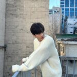 Yook Sung-jae Instagram - 🥶 추워버려 🥶