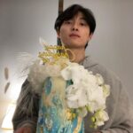Yoon Chan-young Instagram - 내가 오늘 제일 행복한 사람이다! 제 스물두살 생일을 축하해주신 모든 분들께 너무나 감사드립니다 건강하고 행복하세요 사랑해요 ❤️