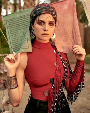 Yosra El Lozy Instagram - Haya Magazine July shoot

Photography: @aezzeldinn
Styled by: @yasmineeissa⁣⁣
Hair: @shady_hair_stylist
Makeup: @dianaharbymua ⁣⁣
Production: @nineteen84management