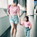 Yuanita Christiani Instagram - Paling happy kalo bisa pake baju couple gini sama ayiewa hihihihi Thank you @ariellainstyle super cute top nya. Fyi, itu pose2nya arahan dari anak kecil loh hahaha