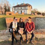 Yuanita Christiani Instagram - Kayanya seru juga sih kalo triple date yah HAHAHA. Tydack usah dimention yang bersangkutan, kuatir dilindes tronton🤣🤣🤣 Belgrade, Serbia