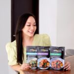 Yuanita Christiani Instagram - Sudah coba lauk praktis terbaru dari happYCheeks? Ada 3 menu lezat yang bisa kamu pilih: ✨Balinese Red Chicken ✨Javanese Spicy Chicken ✨Lado Mudo Smokey Mackarel Lauk lezat super praktis, siap dalam 2 MENIT saja! SANGAT AMAN dikirim ke seluruh Indonesia & juga luar negeri. Tunggu apa lagi, langsung aja check out di marketplace kesayangan kamu dengan klik link pada bio @happycheeksofficial 😁💛 #happycheeks #selaluada Jakarta, Indonesia