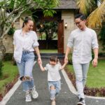 Yuanita Christiani Instagram - Anak gadis kami yang bulan depan 3 tahun. Definisi sesungguhnya "gak berasa yah waktu tuh cepet banget deh". Terimakasih Ariella untuk banyak warna dan senyum yang selalu kamu berikan❤️ @ariellalenorawiguna . 📸 @sweet.escape