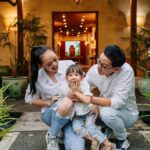 Yuanita Christiani Instagram - Anak gadis kami yang bulan depan 3 tahun. Definisi sesungguhnya "gak berasa yah waktu tuh cepet banget deh". Terimakasih Ariella untuk banyak warna dan senyum yang selalu kamu berikan❤️ @ariellalenorawiguna . 📸 @sweet.escape