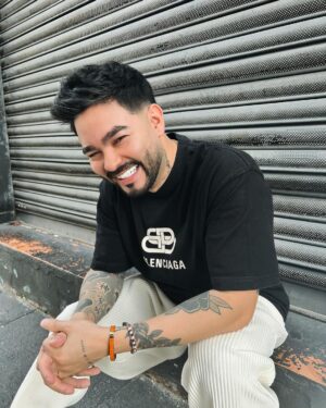 Yudi Tamashiro Instagram - Cabelo e barba pronto para gravação de amanhã do clip do meu amor @eumila aiaiaiai 😬 não vejo a hora de poder compartilhar a música e clip com vocês ❤️

Corte: @chbarber 💈