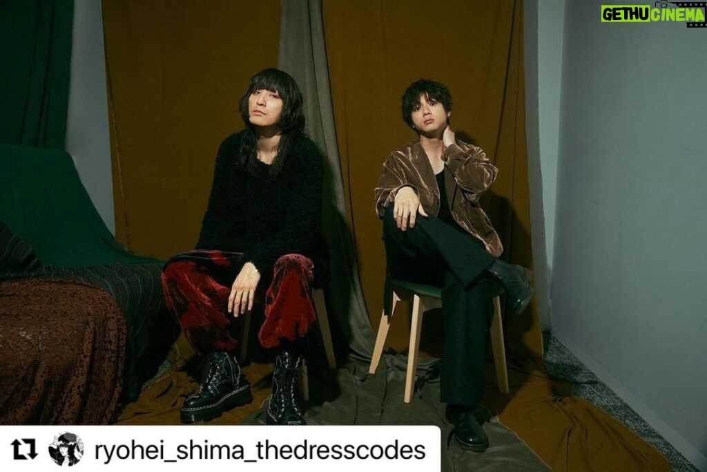 Yuki Yamada Instagram - 志磨さんと対談でーす @ryohei_shima_thedresscodes ・・・ 【interview】 ／ #ドレスコーズ #志磨遼平 × 俳優 #山田裕貴 対談 #音楽ナタリー にて公開📢 ＼ 【特集】 似た者同士の志磨遼平と山田裕貴 2人の中に潜む”化け物”と、その向き合い方 ▼掲載URL https://natalie.mu/music/pp/dresscodes15 ぜひご覧ください！