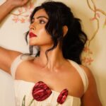Yukti Kapoor Instagram - There's a balance in my life. There's reality, and there's the part that looks really glamorous, but we're all just people in the end….🙂 📸 @prashant.photography Styled by @Styleitupwithraavi Outfit by - @Datetheramp Designer : @gauriandnainika Jewellry by - @miranabymegha × @affiliates_pr Mua - @smrutibhurke_mua #gown #glamour #actorslife #starparivaar #kehdoontumhein #starplus