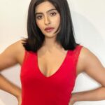 Yukti Kapoor Instagram - 💄 Looking for flawless bridal makeup or glam looks? Look no further! My friend @makeupbyshefalisingh is a gifted makeup artist who can make any look come to life. 🫶 . #MakeupArtist #BridalBeauty #MakeupMagic #BridalGlam #red #fashion #shorthair #makeup
