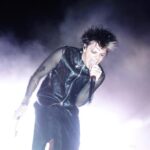 Yungblud Instagram - beautiful asia … we are here. it’s begun. it began last night in tokyo, japan 🇯🇵 loud as fuck … back next week for 4 shows! seoul 🇰🇷tomorrow night get ready. lets rage. go! 🖤💕☠️🧷🖤