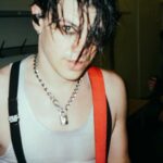 Yungblud Instagram - this weekend my brother and collaborator @tmpllnt won an award to recognise his photography and about Fuckin time. i met tom in victoria station in London 5 years ago and we ain’t left each other’s side since. he captures our world so beautifully. he captures us the way we truly are. he captures what we mean to each other and what we will leave behind after we are gone. it makes me realise how much we have done together. what a ride. thankyou brother. thankyou all of you. express yourself with your friends. don’t ever stop. they will save your life. i promise. wait till u see what’s next … i love you bro. im proud of you 🖤☠️🖤