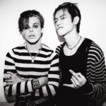 Yungblud Instagram - seoul wiv friends 🇰🇷🇰🇷🇰🇷 ill be back !!! 😈 사랑해요 🖤☠️💕🧷🏴‍☠️🖤