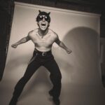Yungblud Instagram - FREE TOKYO PRIVATE SHOW FRIDAY!!! 🖤🇯🇵🖤 japan im here - respond to email below to receive location and details !!! 🖤 @chromeheartsofficial - tokyoprivateshow@chromehearts.com - 東京でプライベートショー！金曜日！🖤🇯🇵🖤 日本の皆さんへ　I‘m Here！- 詳しい場所と詳細を手に入れるためにこのメールに返信してください！🖤🖤🖤 - tokyoprivateshow@chromehearts.com Tokyo, Japan