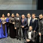 Yusif Eyvazov Instagram - Thank you Teatro Colon ❤️ 🇦🇷 we love you, see you next year 🤩❤️ @anna_netrebko_yusi_tiago @fabianvelozz j.telerman @_augusto_techera @giacomosagripanticonductor @annelaureg1980 @roxanegrizon @operalesya Спасибо чудесной Аргентине 🇦🇷 и неповторимому Театру Колон ❤️🇦🇷 до встречи в следующем сезоне ❤️ Teatro Colón, Buenos Aires