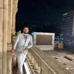Yusif Eyvazov Instagram - Thank you Teatro Colon ❤️ 🇦🇷 we love you, see you next year 🤩❤️ @anna_netrebko_yusi_tiago @fabianvelozz j.telerman @_augusto_techera @giacomosagripanticonductor @annelaureg1980 @roxanegrizon @operalesya Спасибо чудесной Аргентине 🇦🇷 и неповторимому Театру Колон ❤️🇦🇷 до встречи в следующем сезоне ❤️ Teatro Colón, Buenos Aires