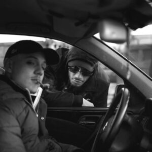 Mister V Instagram - Et de 1  @plkpb 📀🏆 @karmenr0se @geronimobeats 📸@cestpasunfilm_