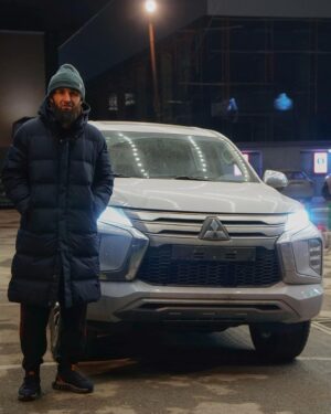 Zabit Magomedsharipov Instagram - Mitsubishi Pajero Sport 3.0👌🏼

Рекомендуем к покупке. В @beriauto.05 автомобиль доступен в лизинг по нормам Шариата на 1,2 и 3 года. 

Обращайтесь: 
☎️ +7 (928) 479-89-89
🏢 ул. Хаджи Булача 22
