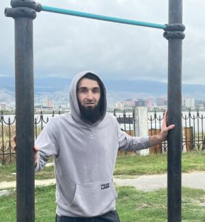 Zabit Magomedsharipov Instagram - Турник восстановлен

@bukaboxing