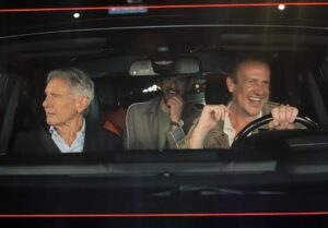 Zach Braff Instagram - So honored to have directed the Shrinking episode “Boop” this season. Thank you to @vdoozer @mrbrettgoldstein and @jasonsegel for inviting me to the party. Check out Shrinking on @appletv if you haven’t yet. 🎥🎬❤️