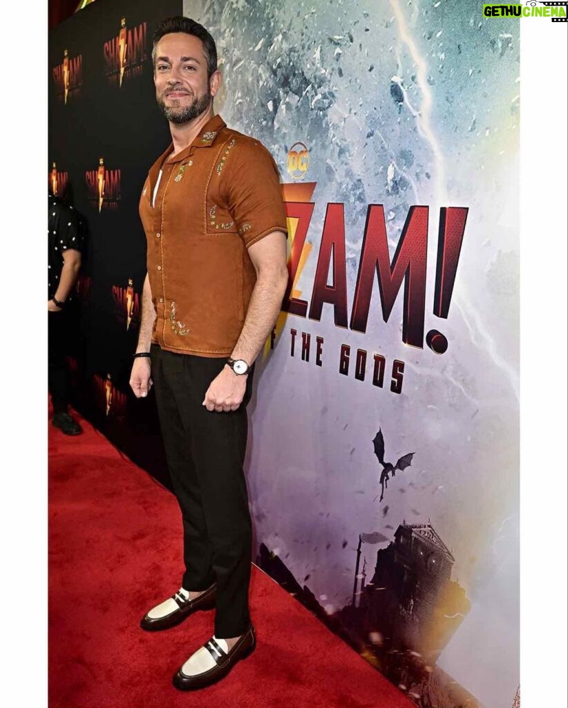 Zachary Levi Instagram - Miami! ⚡️Thank you to all our amazing @shazammovie fans for coming out! Styled by: @warrenalfiebaker Lewk: @percival_menswear Pants: @Dukeanddexter Watch: @montblanc Grooming: @mnmachado Miami, Florida