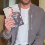 Zachary Levi Instagram - And that’s where the name Radical Love came to be! 🤘❤️📕 #radicallovebook @harpercollins @harperhorizon @harpercollinsfocus