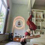 Zara Khan Instagram - Mind body and soul , connect to it & love it with all you’ve got ! #selflove #purelove #bestlove 🫶🏻🧜‍♀️💛 . . @garima_yogaaa @anaahatthespace 🌸 📸 @sahilrasheed