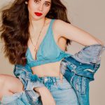 Zara Khan Instagram - Baby’s come show me you can calm down on the 13th of may at NSCI DOME!!!! 😉🫶🏻 CANT WAIT TO OPEN FOR OUR OG #calmdown BOY @heisrema ! GO book your tickets now on @insider.in !!! It’s filling up fast!!!