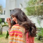 Zara Khan Instagram - Eid Mubarak ✨🫶🏻 . . . @gopivaiddesigns 💛