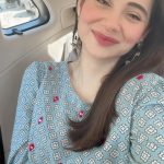 Zara Khan Instagram - A song of love sung with lots of love spreading into the universe so everyone feels the love 🥰 🫶🏻🧿 #happiness #love #grateful