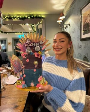 Zara McDermott Instagram - what a birthday. ❤️