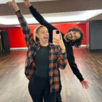 Zara McDermott Instagram - The smiles say it all really ❤️ happy SHOW DAY!! 💃🏼 I've tried not to let last weeks results get me down, even though I was quietly gutted and sad last Saturday to be in the bottom two. However, this week and ESPECIALLY today I am channelling FULL CONFIDENCE! This routine tonight is my favourite. It's emotional, beautiful, and incredible choreography by my partner @grazianodiprima who has honestly been the best teammate and rock I could ask for this week!!! I also keep telling myself, this is what Strictly is all about, and I've done the scariest part last week which was the dance off. For someone who's a complete novice, not only to dancing, but also performing, I believe that even getting on that stage and performing live in front of millions is an achievement in itself. 🥺💕❤️ guys remember that voting is only open for 30 minutes tonight at 8:30-9pm… so set your alarms ❤️ we need your support this evening more than ever🥹 we are so excited to dance for you all this evening… 😭❤️💖💗 Strictly Studio at Elstree