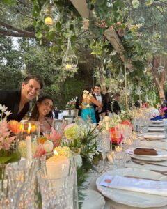 Zara McDermott Instagram - 🦋💙wedding bells💙🦋 congratulations to our lovely friends @sophiehabboo & @jamielaing … here’s to forever!!🥂 Sotogrande, España